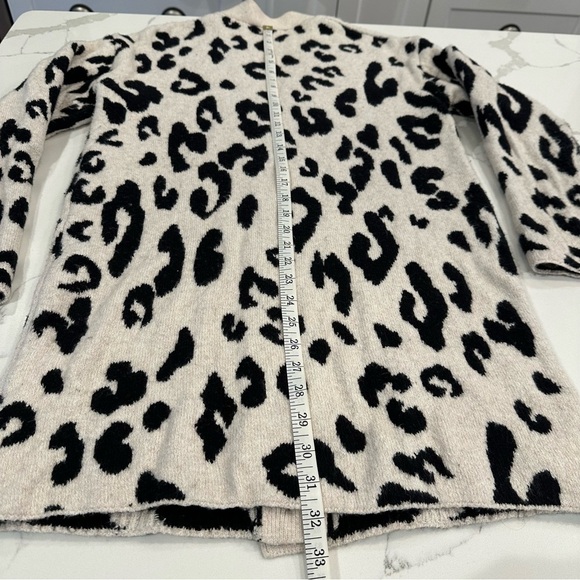 Something Navy Nordstrom Leopard Print Long Line Cardigan Sweater Buttons Size M - Picture 10 of 10